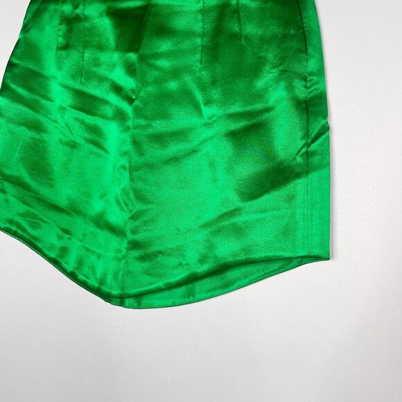 Zara Womens XSmall XS Kelly Green Satin Mini Skirt Asymmetrical Blogger Fave - Picture 3 of 10